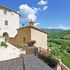Umbria. Postignano, il borgo che rinasce slow