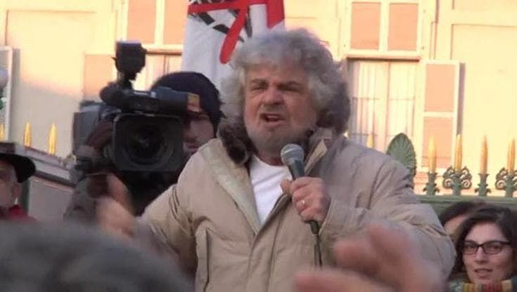 Mps, Grillo: "Sotto processo i vertici Pd dal '95 a oggi"