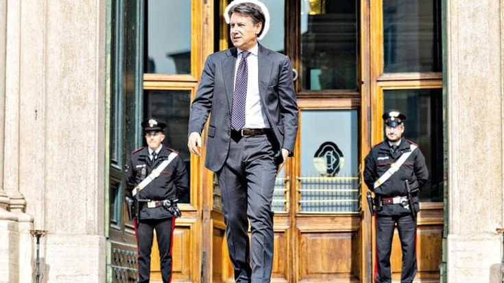 Referendum, Conte: “Vogliono evitare le inchieste sulla casta. Riformiamo noi la giustizia”
