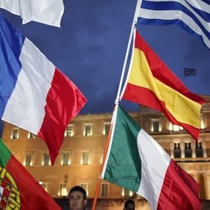 Dietrofront degli italiani, ora sono i pi&ugrave; euroscettici