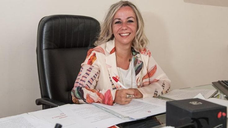 Contro Del Re bufera nel Pd dopo il sondaggio che la vede favorita per la corsa a sindaco
