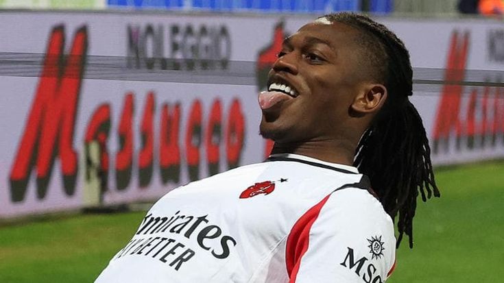 Leao supera la prova del nove. Allegri lo ha trasformato nel centravanti che voleva