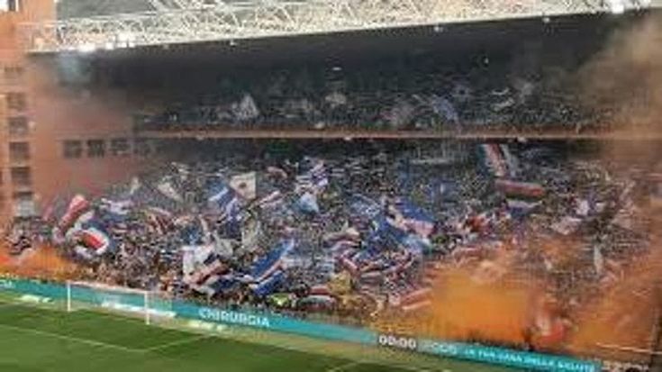 Sampdoria, rabbia e sgomento dei tifosi. I cori della Sud allo stadio e i sassi contro il pullman