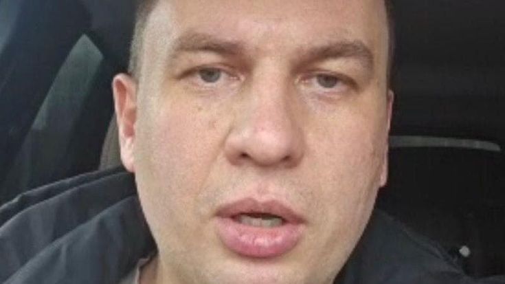 La virata di Remeslo, l’ex blogger pro-Cremlino accusa Putin. E viene ricoverato in manicomio