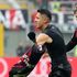 Milan-Crotone 2-1, il morso finale di Lapadula tiene il diavolo al secondo posto