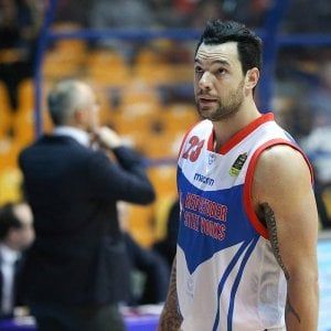 Basket mercato, Milano fa un altro colpo: da Cantù arriva Burns