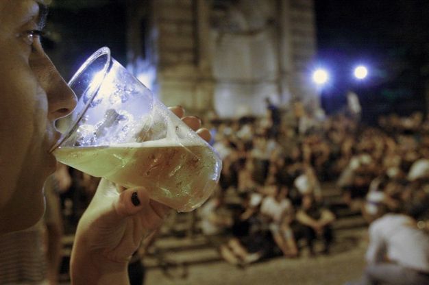Alcol, 8 milioni di consumatori 'a rischio'