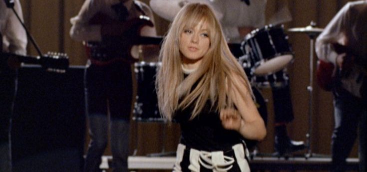 Rita Pavone e l'Italia dei musicarelli: "Con Lina Wertmüller mi sentivo Doris Day"  