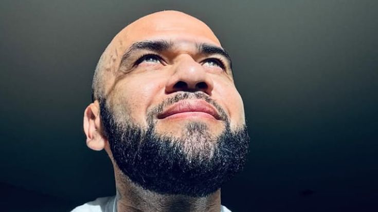Dani Alves, l’ex Juve si compra una squadra di Serie C portoghese per tornare in campo