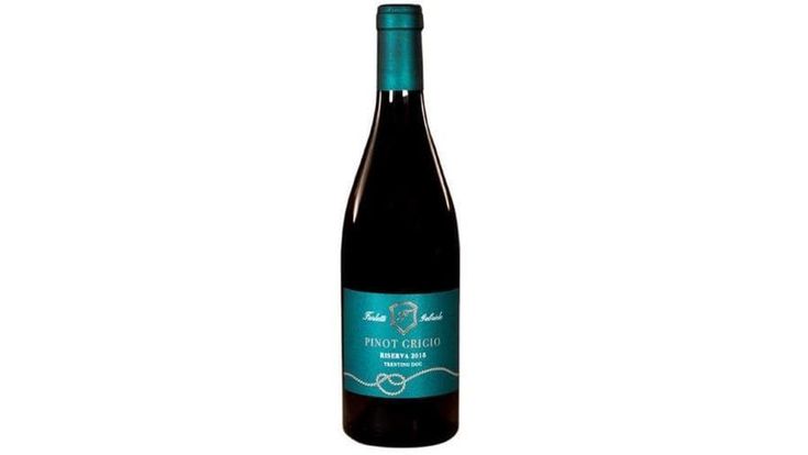 Vini di rilievo in un anfiteatro naturale sulle sponde trentine del Lago di Garda