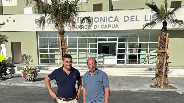 Chiavari, infiltrazioni nella piscina appena inaugurata: ripartono i lavori, è scontro politico
