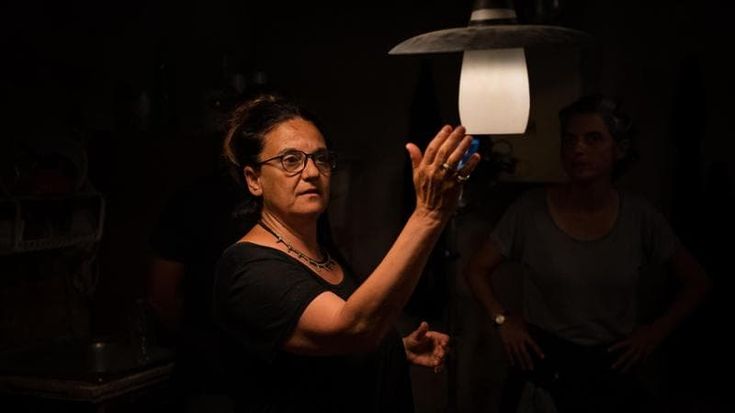 Il film “Misericordia” di Emma Dante scomparso dalle sale, ma resiste al Cinemino. La regista: “Grazie per il sostegno”