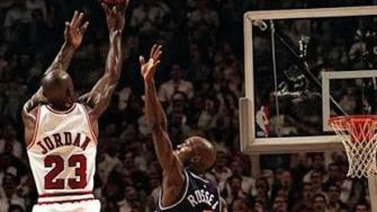 Michael Jordan, la canotta delle Finals 1998 venduta all’asta per 12 milioni di dollari: è record