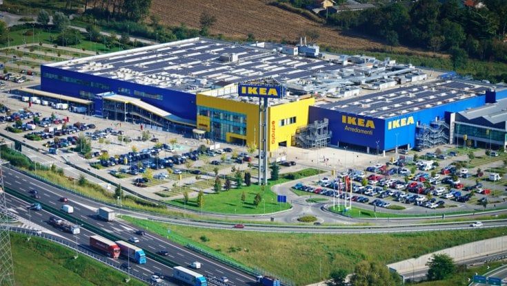 Ikea ritira dal mercato piatti e tazze Heroisk e Talrika: rischio rotture e ustioni