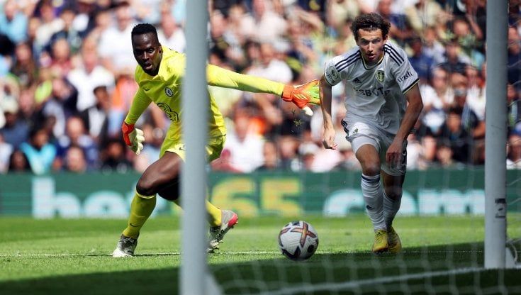 Premier, Chelsea travolto 3-0 a Leeds. Il City rimonta a Newclastle. 3-3