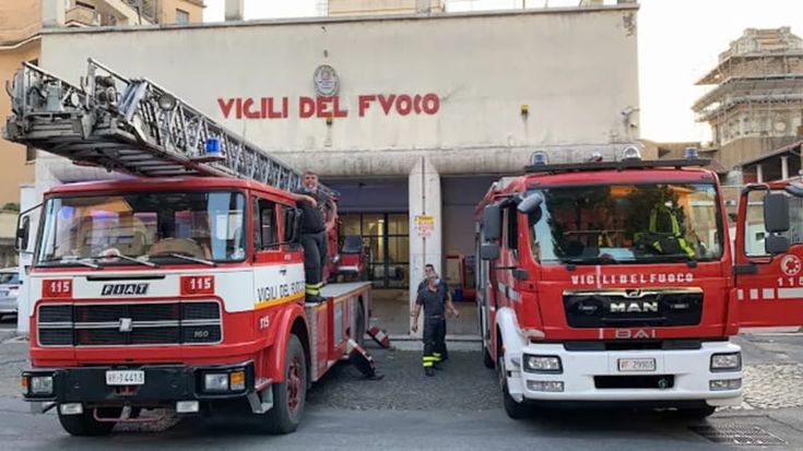 Ostia, vigili del fuoco senza caserma: la sede inagibile dopo il crollo di un solaio
