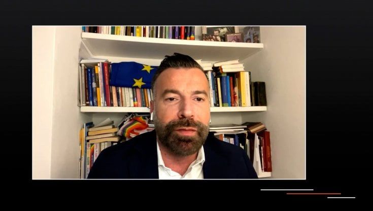 Si può mare di più - Migranti, sicurezza e bollette: quali sono le vere emergenze? Ospiti: Baldino, Siracusano e Zan. Con Di Feo, Olivero, Pertici, Serra e Sorgi