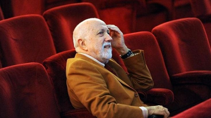 Pizzi, maestro irrequieto dell’opera: “Il segreto della vita? Mai rimanere fermi”. Il regista a Parma e a Modena con “Lombardi alla prima Crociata” e “Fedora”