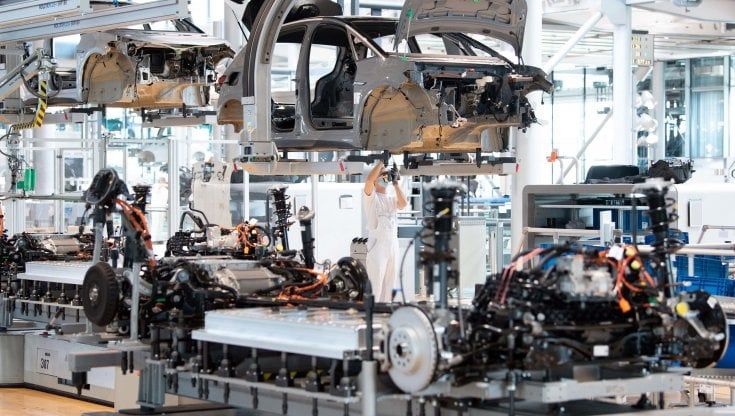 Germania appesa alle forniture cinesi: l’ex locomotiva d’Europa si scopre lenta e vulnerabile