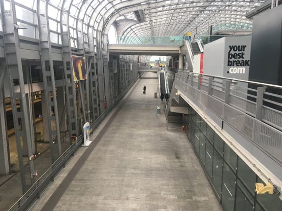 L'esodo verso il sud è già finito, stazioni ferroviarie quasi deserte