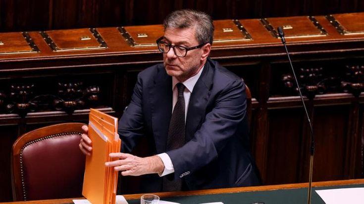 Manovra, ok affitti brevi e case. Aumenta la tassa sulle banche, ma è ancora caccia alle coperture