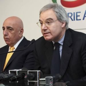 Calcio, diritti tv: da Mediaset altra stoccata a Sky: dopo la Champions anche gli "accessori"