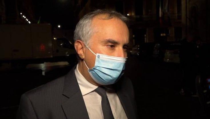 Fiducia per Conte al Senato, Ciampolillo e il suo Sì al fotofinish: "L'istinto mi ha detto di salvare il Paese. Così all'ultimo minuto mi sono buttato nella mischia"