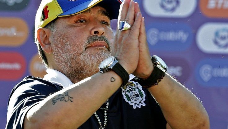 Maradona, il legale dell'infermiera personale: "E' stato ucciso dai medici"