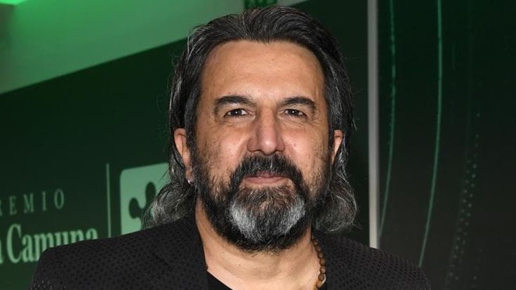 Omar Pedrini e lo sgombero del Leoncavallo: “C’era sempre un palco per tutti, ora Milano più povera”