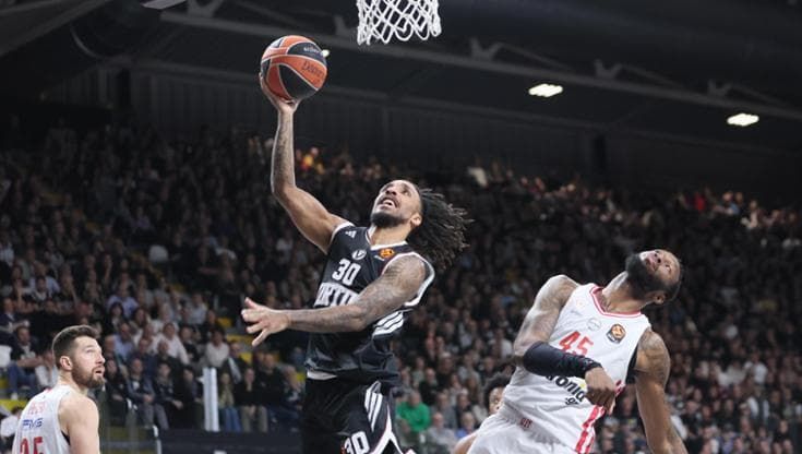 Non basta il cuore Virtus con una grande rimonta: l’Olympiacos resiste e vince