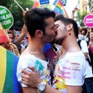 Nasce a Torino il primo housing sociale destinato a chi è discriminato perché gay o transgender 