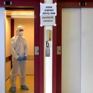 "Contagi e decessi a Parma: considerazioni su come è stata affrontata l’epidemia"