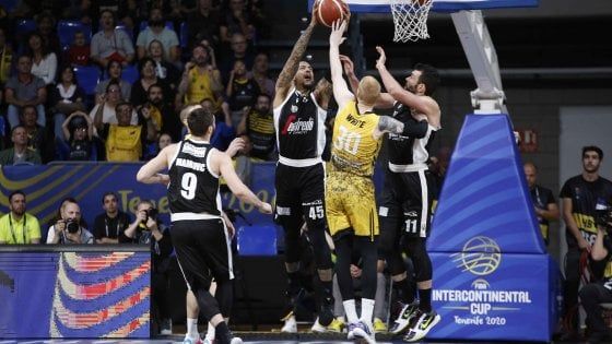 Basket, Intercontinentale: Virtus Bologna ko in finale, trionfa Tenerife