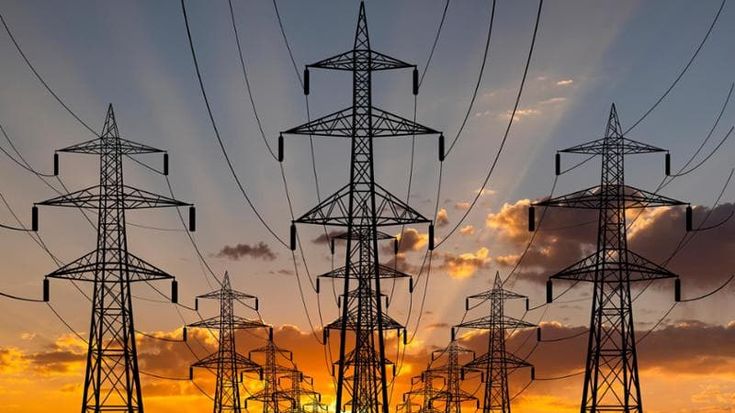 Decreto bollette, 90 euro di bonus agli indigenti. Si punta a tagliare il prezzo dell’elettricità