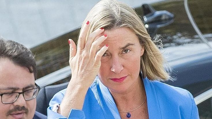 L’indagine sugli appalti. Mogherini si dimette: “Favorita da Sannino”