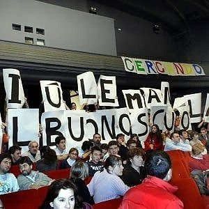 Addio al buono scuola, arriva il voucher per pagare rette e libri