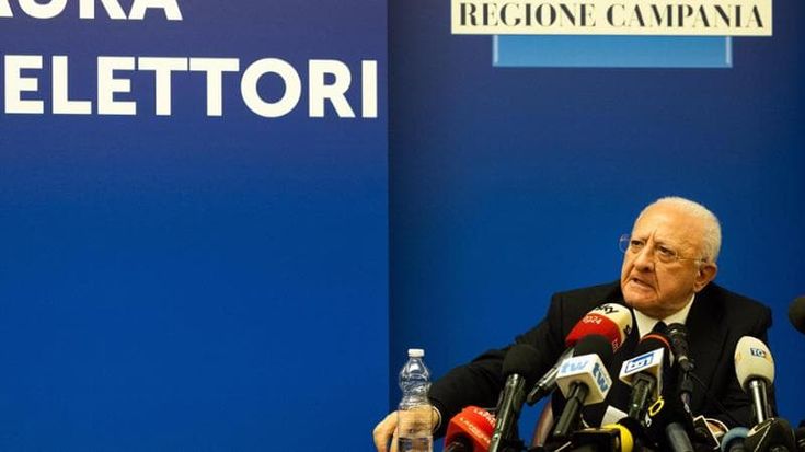 L’ultima tentazione di De Luca: una sua lista alle Regionali. E avanza l’ipotesi Fico