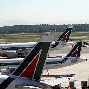 Caro voli per la Sicilia, i renziani: "Emendamento al bilancio per le tariffe agevolate"