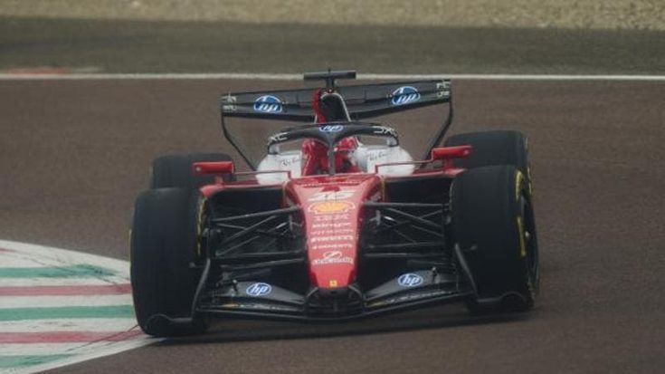 Leclerc prova la nuova Ferrari: "Spero che sia il nostro anno. Programma completato"