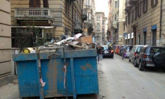 L'ultima trappola del fango: fra la Foce e Corte Lambruschini l'emergenza non finisce pi&ugrave;