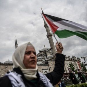 Trump contro l'Iran, ma mette l'Europa in un vicolo cieco: così re dollaro comanda ancora