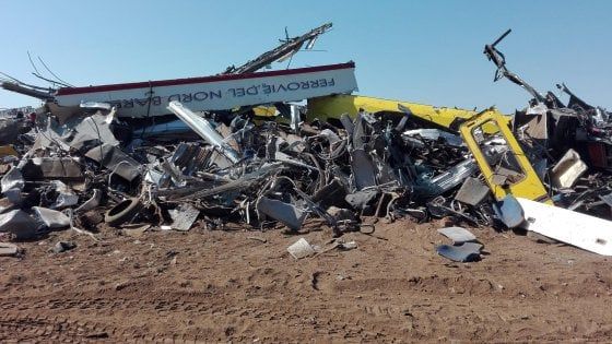 Scontro fra treni ad Andria, non sbagliò solo il capostazione: "Un disastro con tanti errori umani"