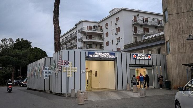 Villa Sofia, paziente dimesso torna indietro e aggredisce il medico: voleva modifiche al referto