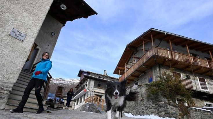 La piccola Elva costellata dalle gru, nel paesino con 83 abitanti cantieri per 20 milioni di euro