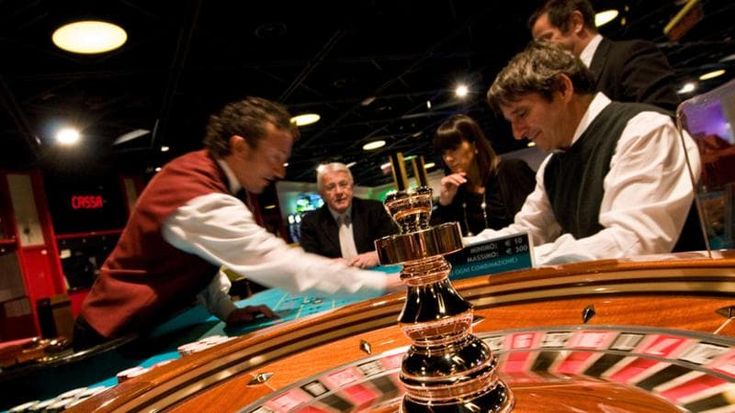 Carte della banca Revolut e file excel, così le aziende ripulivano milioni di euro al Casinò