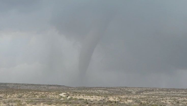 Violento tornado in Oklahoma, abbattuti edifici. Colpito anche il Texas