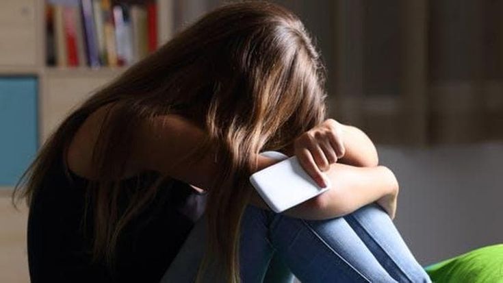 Revenge porn, avvocato a processo per aver diffuso i video della praticante: “Arriva la tempesta”