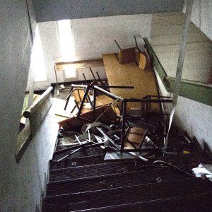 Genova, macerie e vergogna viaggio allucinante nell’ex scuola del Cep 