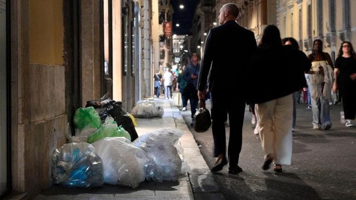 Potenziata la pulizia di strade e piazze del centro: “C’è un milione dalle tasse di soggiorno”