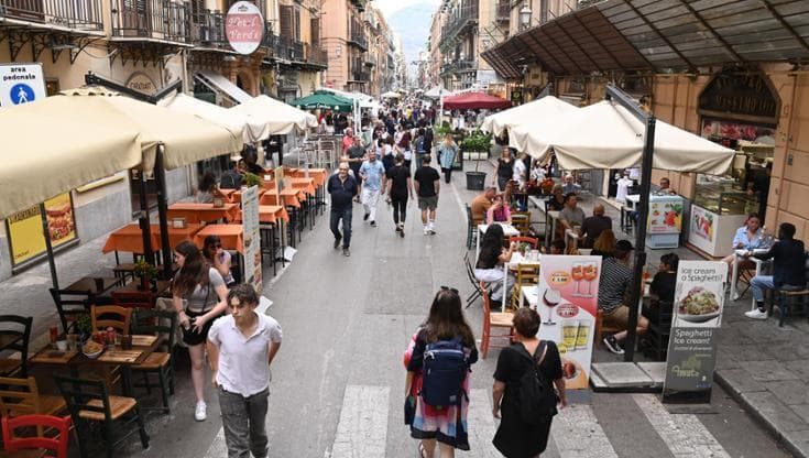 Dehors, tregua di Natale: no della Soprintendenzama arriva la proroga
